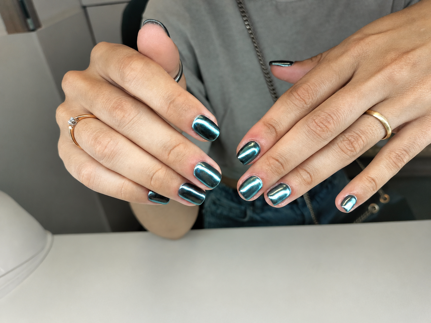 Manucure chrome By Joe